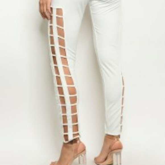 Ivory Cut-Out Leggings - Picture 2 of 2
